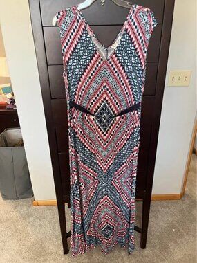 Pink Navy Geometric Print Sleeveless V-Neck Maxi Maternity Dress